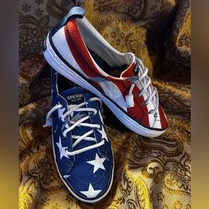 SPERRY TOP-SIDER Navy and Scarlet Star Sneakers